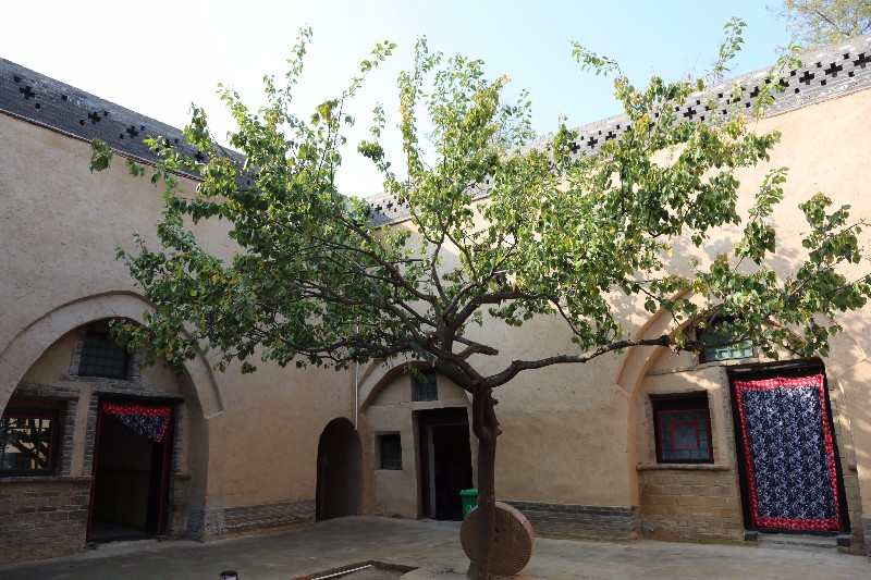 11.5窑洞宾馆 (9).JPG